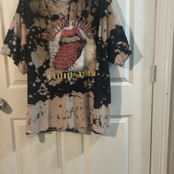 The Rolling Stones Black and Cream Tie-Dye Tee - Picture 1 of 8